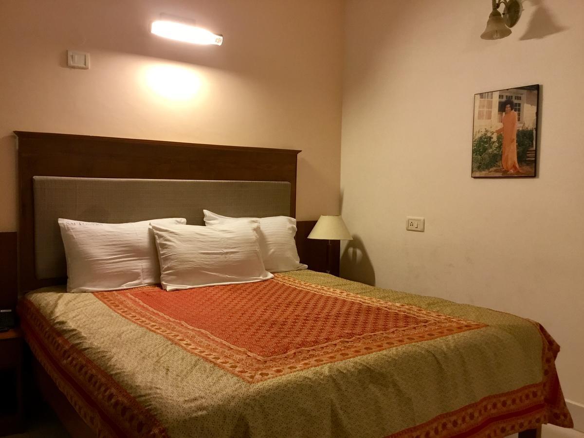 Sai Towers Hotell Puttaparthi Exteriör bild